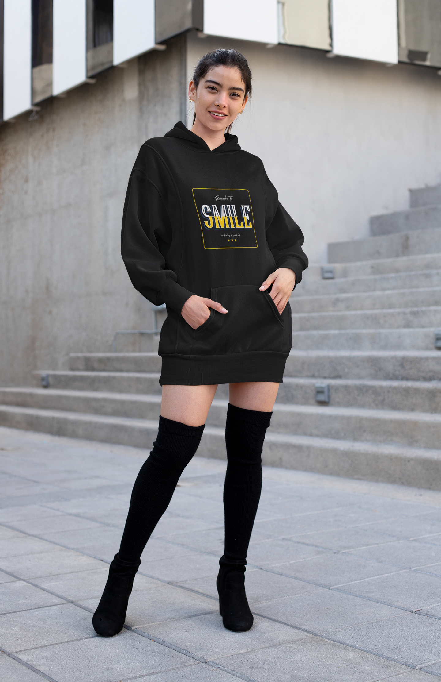 Remember To Smile Each Day Of Your Life - Unisex Heavy Blend™ Hooded Sweatshirt