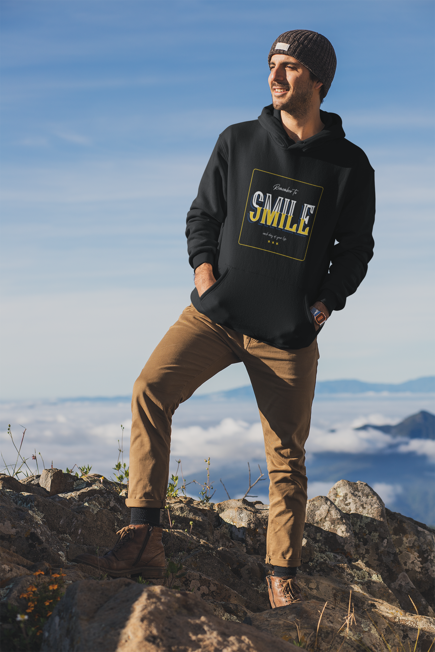 Remember To Smile Each Day Of Your Life - Unisex Heavy Blend™ Hooded Sweatshirt