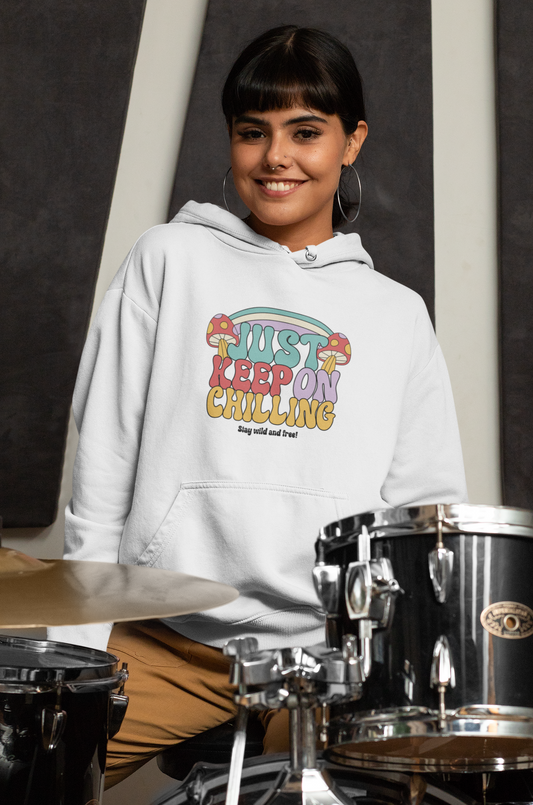 Just Keep On Chilling - Unisex Heavy Blend™ Hooded Sweatshirt